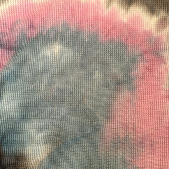 PixieLane cozy waffle long sleeve so soft and comfy - Picture 2 of 6